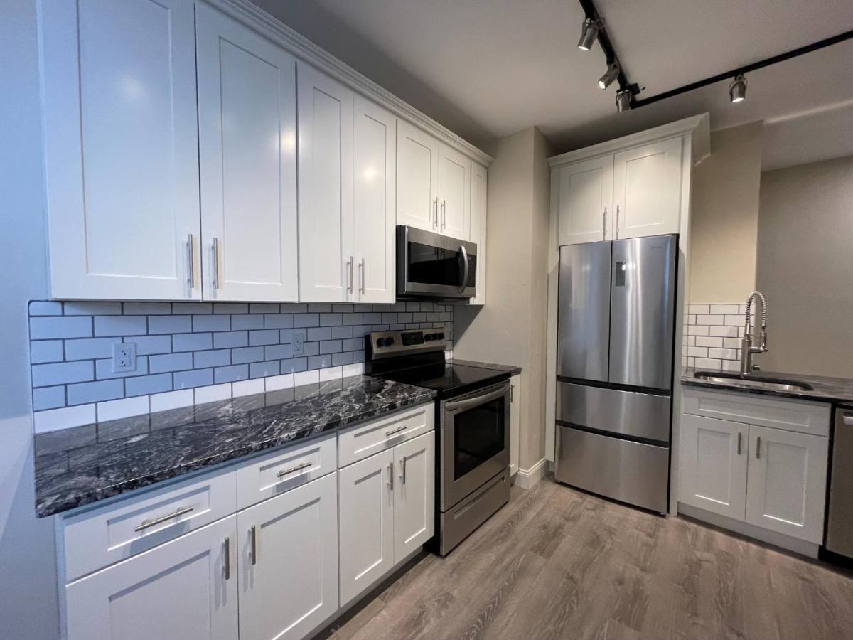 352 Melwood Ave #3, Pittsburgh, PA 15213 - Apartment for Rent - Image 2