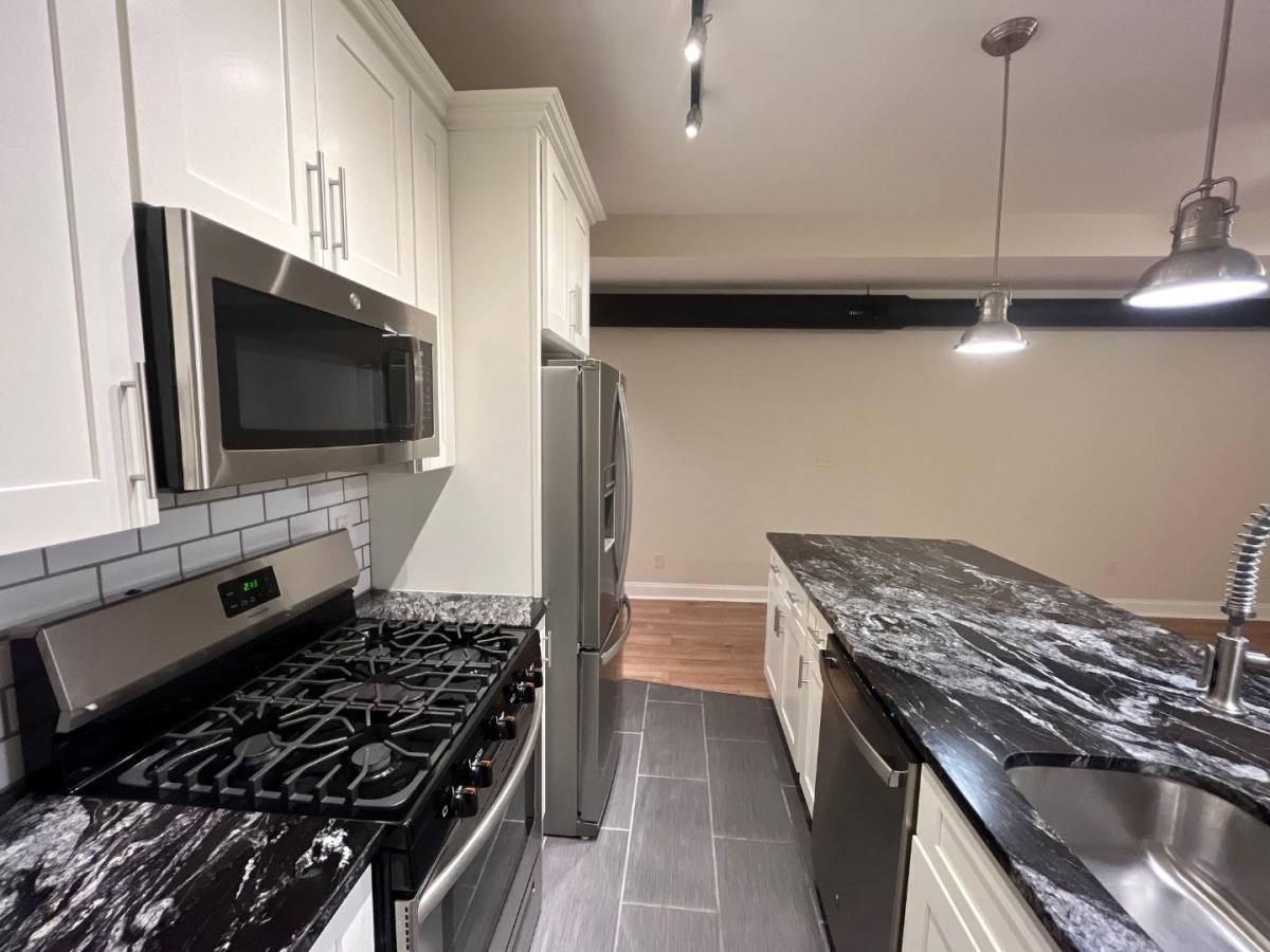 340 Melwood Ave #1, Pittsburgh, PA 15213 - Apartment for Rent - Image 2