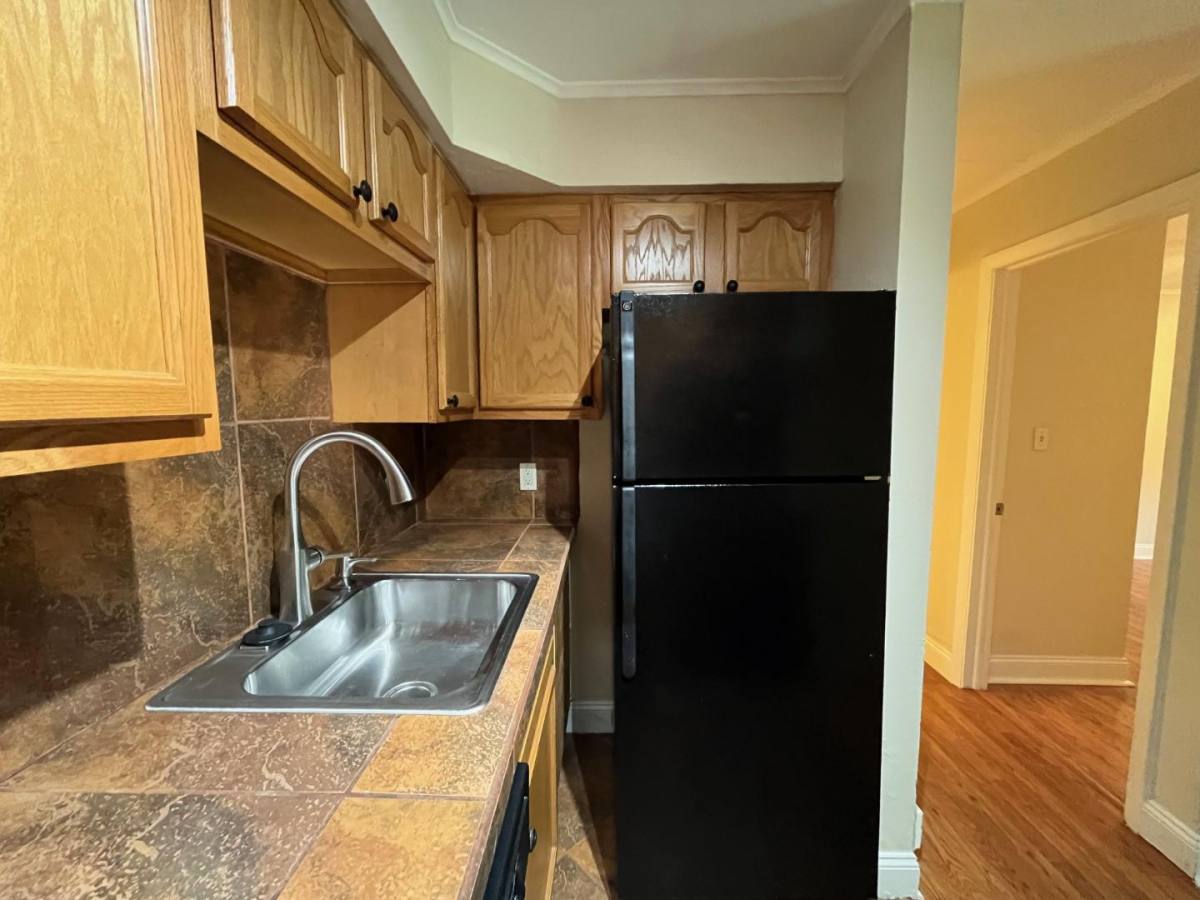 205 Robinson St #8, Pittsburgh, PA 15213 - Apartment for Rent - Image 3