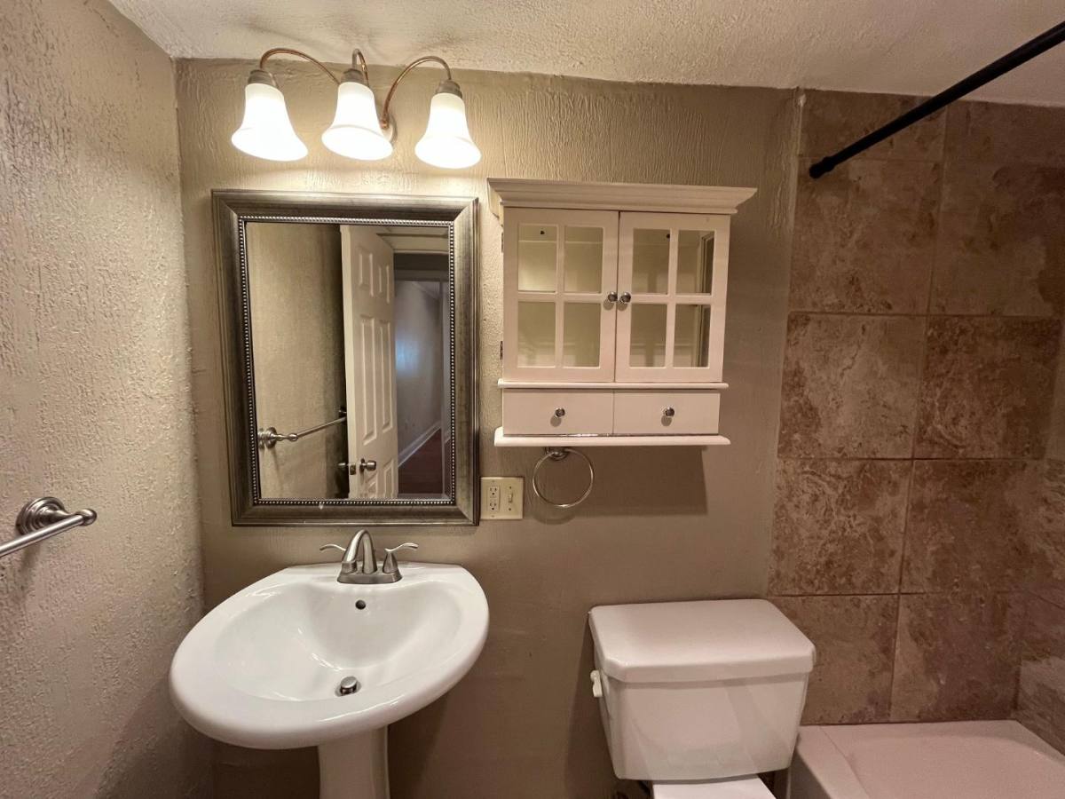 205 Robinson St #8, Pittsburgh, PA 15213 - Apartment for Rent - Image 14