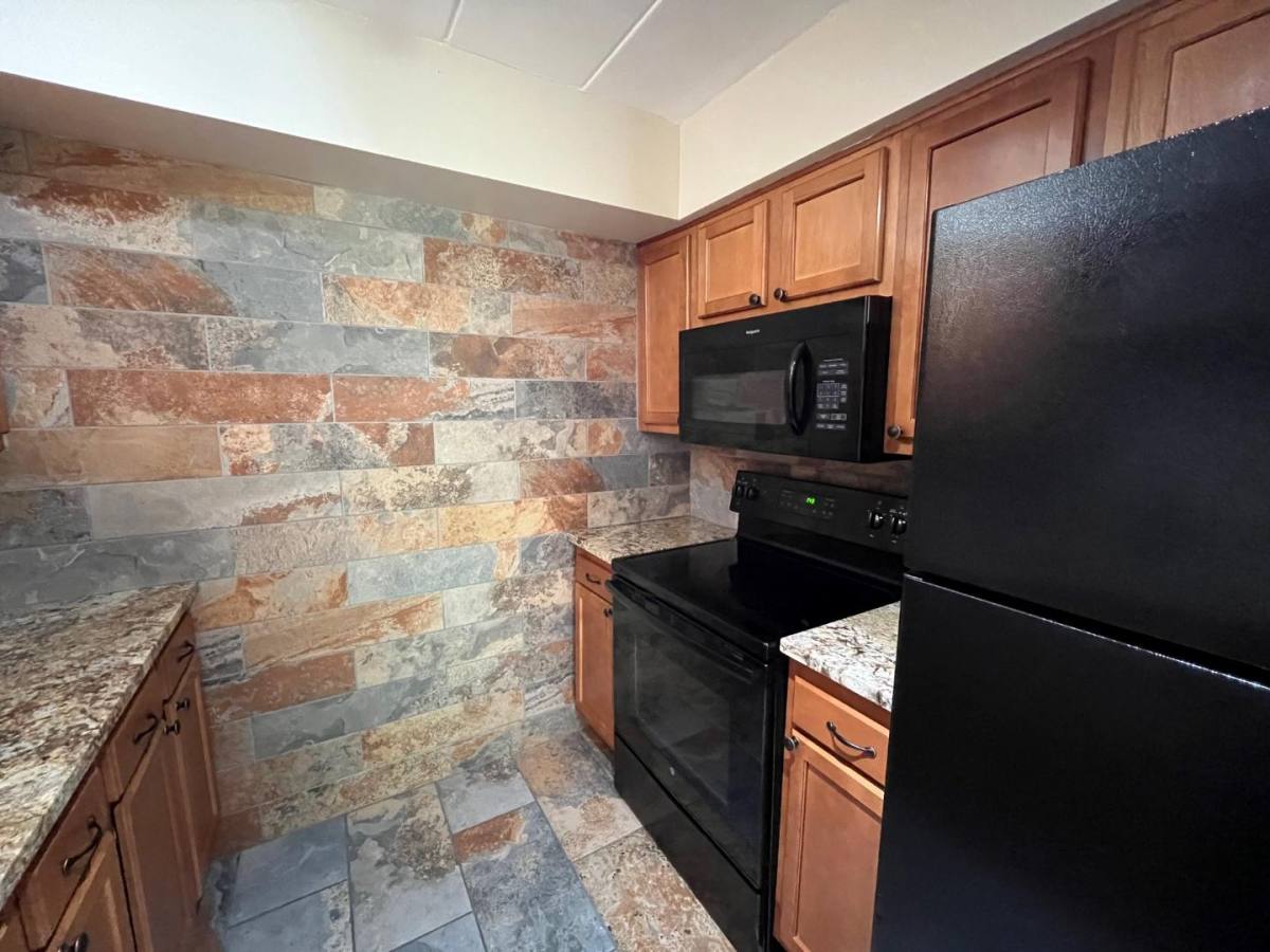 151 Robinson St #36, Pittsburgh, PA 15213 - Apartment for Rent - Image 3