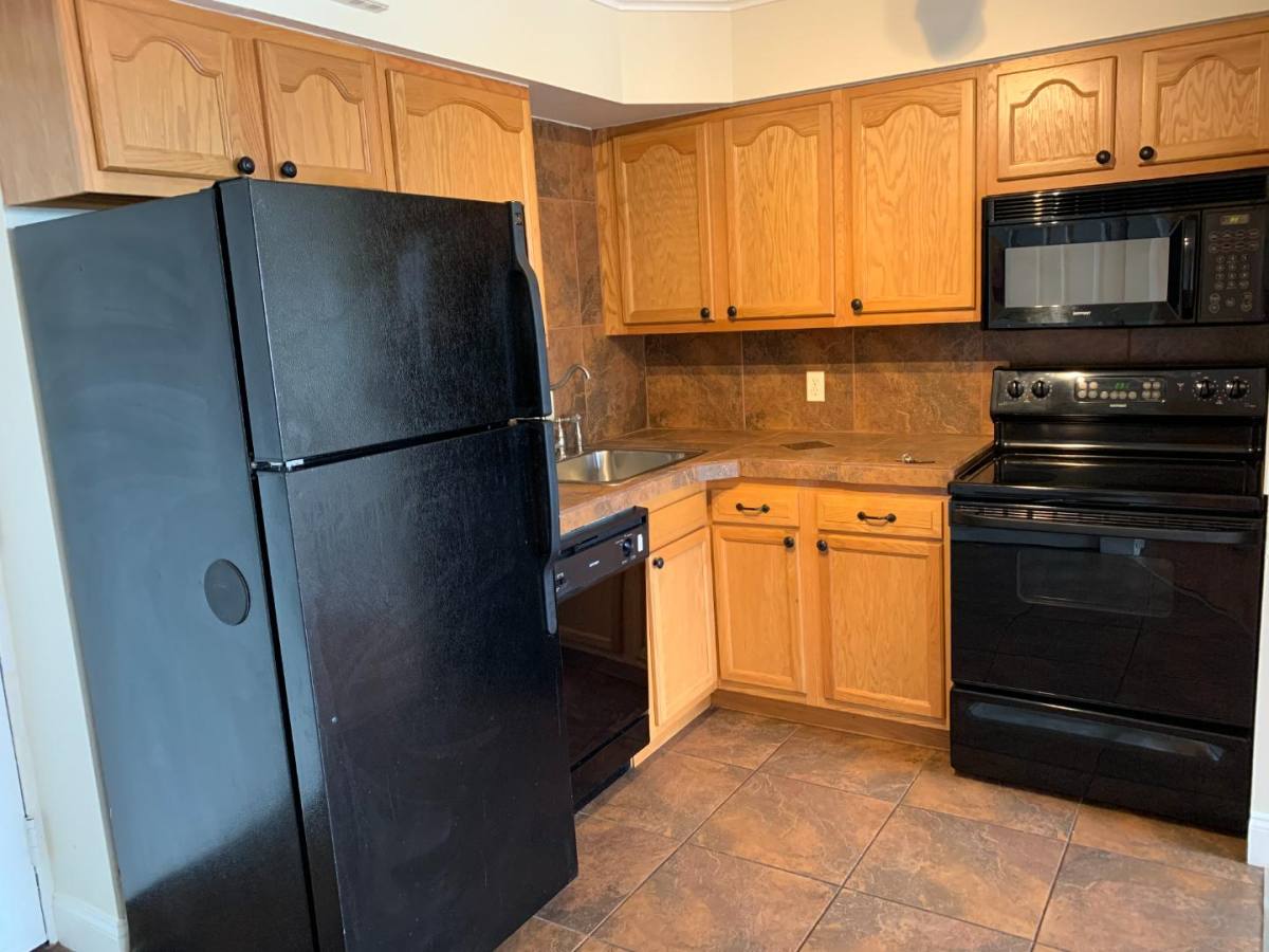 205 Robinson St #19, Pittsburgh, PA 15213 - Apartment for Rent - Image 1