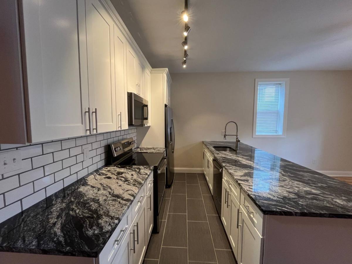 335 Melwood Ave #11, Pittsburgh, PA 15213 - Apartment for Rent - Image 1