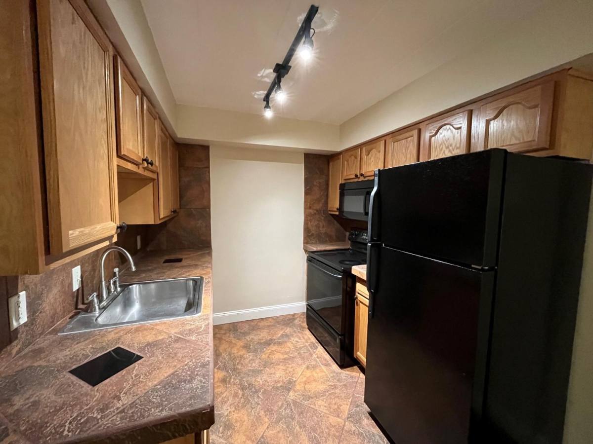 151 Robinson St #13, Pittsburgh, PA 15213 - Apartment for Rent - Image 3