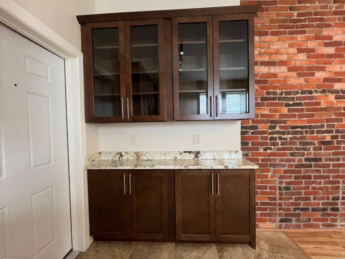4930 Centre Ave #4, Pittsburgh, PA 15213 - Apartment for Rent - Image 2