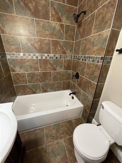 410 Lloyd St, Pittsburgh, PA 15208 - Apartment for Rent - Image 15