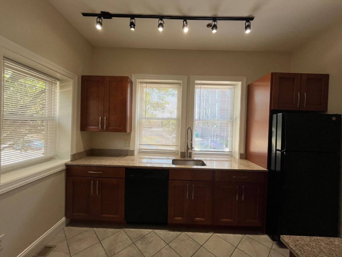 5519 Baum Blvd #2, Pittsburgh, PA 15232 - Apartment for Rent