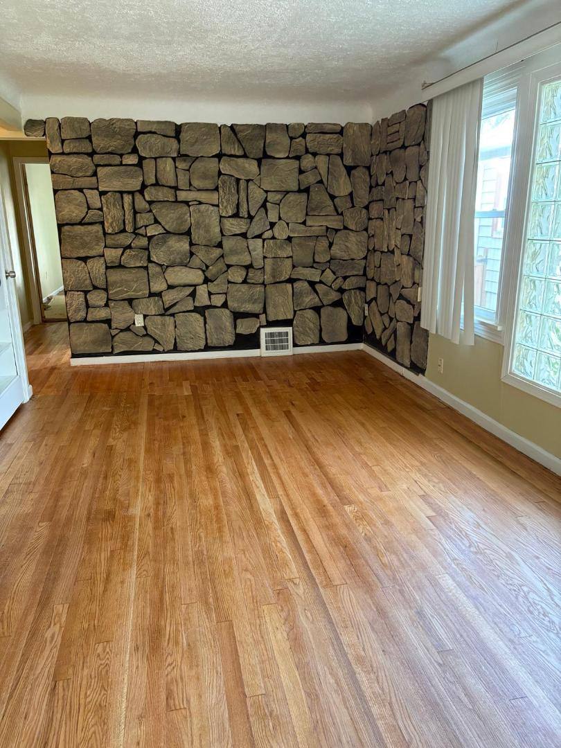5407 Summit Rd, Cleveland, OH 44124 - House for Rent - Image 10