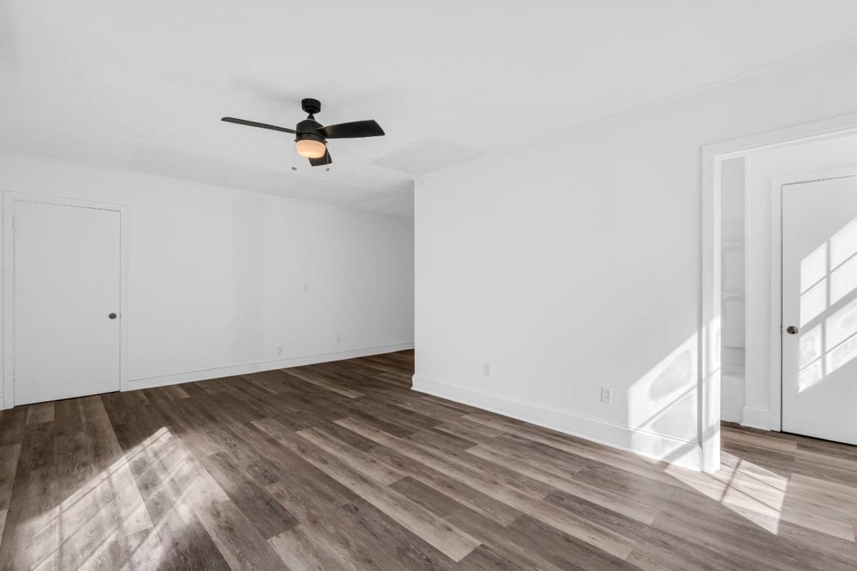 923 10th St N #12, Columbus, MS 39701 - Apartment for Rent - Image 2
