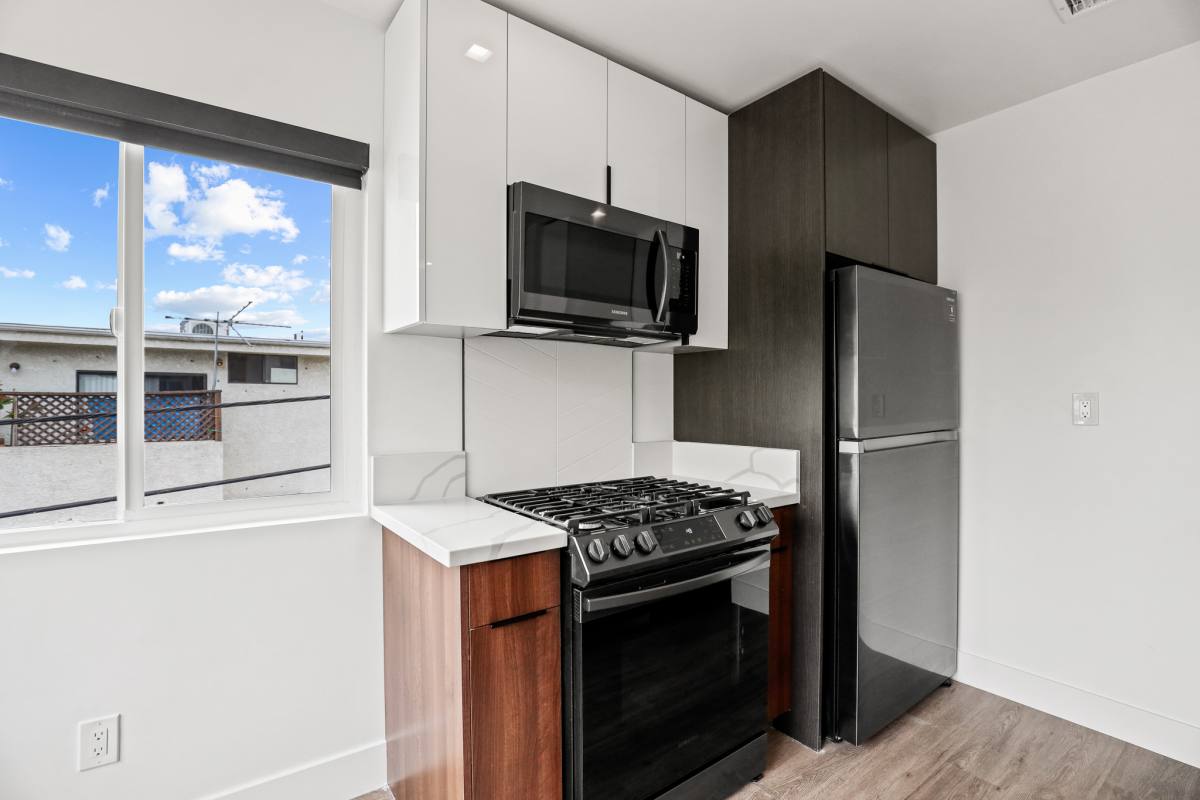 701 N Hill Place #5, Los Angeles, CA 90012 - Apartment for Rent - Image 4