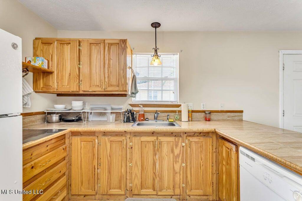 2906 Pineland Dr, Gulfport, MS 39501 - House for Rent - Image 7