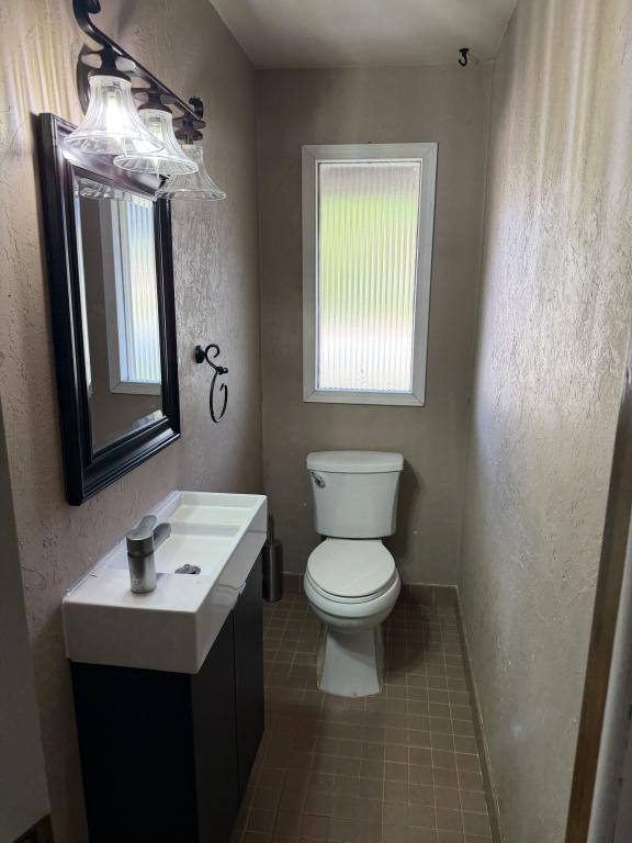 1036 W Crescent Dr, Manitowoc, WI 54220 - House for Rent - Image 7