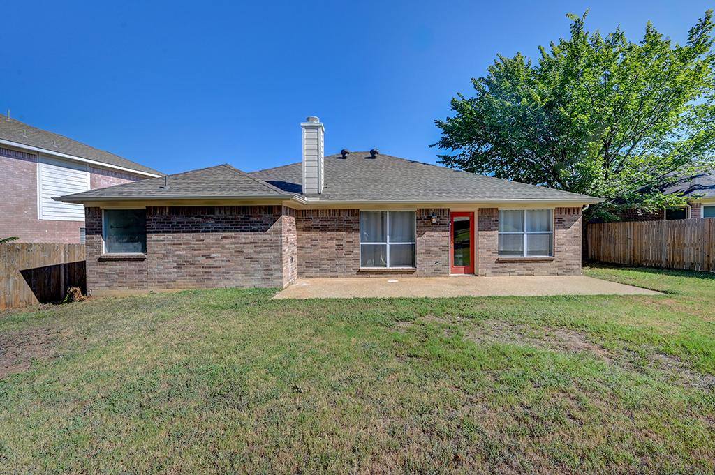 1124 Fawn Meadow Trail, Kennedale, TX 76060 - House for Rent - Image 5