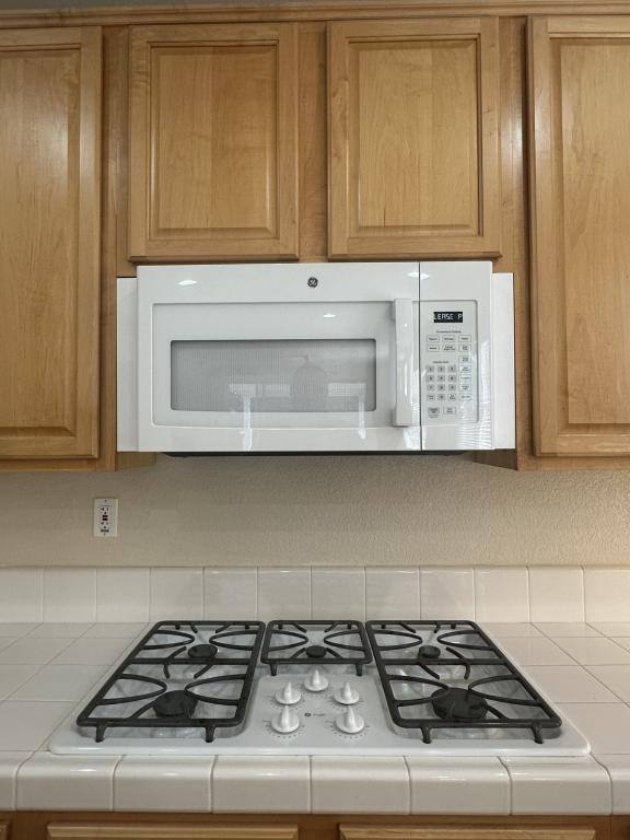 2734 Ledgestone Lane, Lincoln, CA 95648 - House for Rent - Image 6