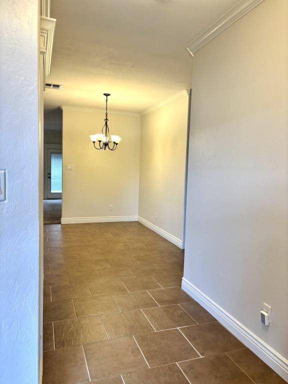 5704 NW Valor Ave, Lawton, OK 73505 - House for Rent - Image 4