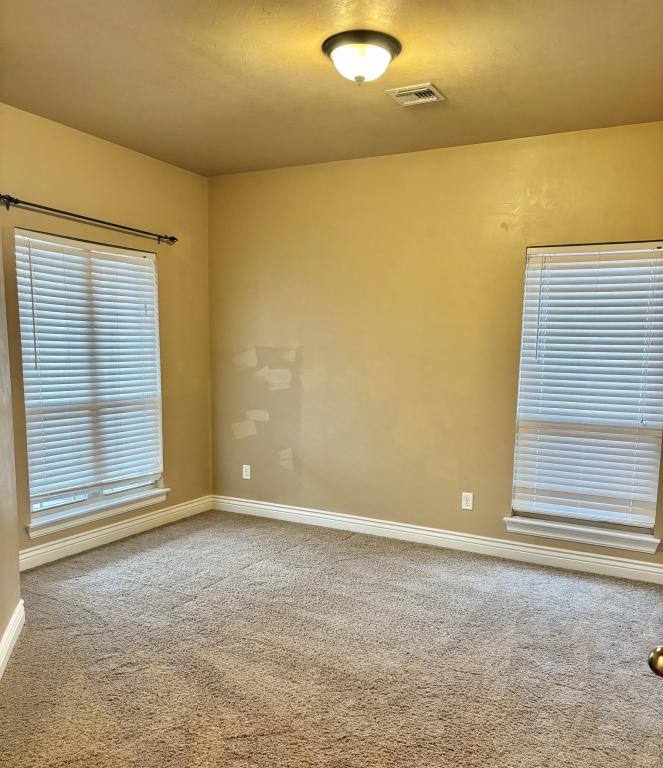 5704 NW Valor Ave, Lawton, OK 73505 - House for Rent - Image 5