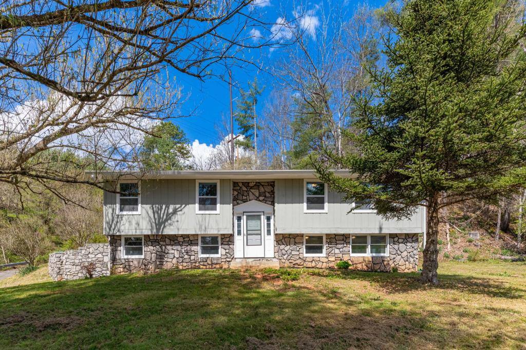 House for rent at 4755 US-23, Mars Hill, NC 28754
