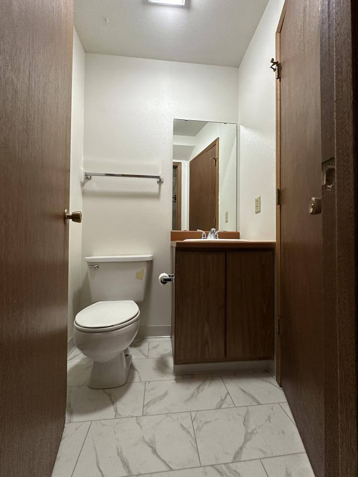 980 N 17th St #11, Billings, MT 59101 - Townhouse for Rent - Image 6