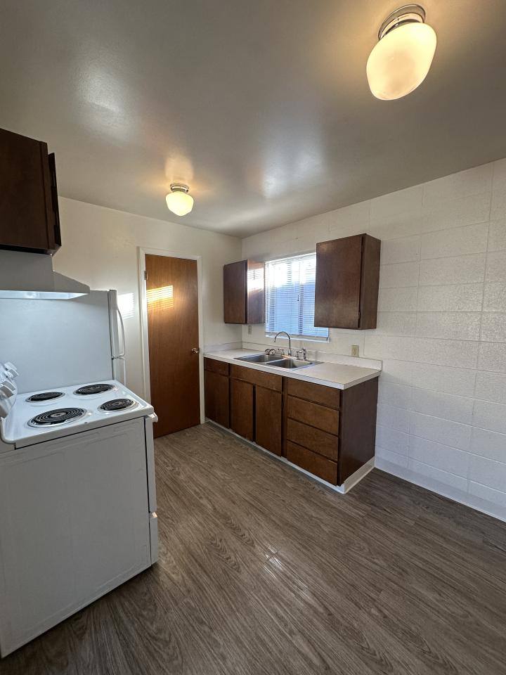 Midway, 2028 Alderson Ave #4, Billings, MT 59102 - Apartment for Rent - Image 3