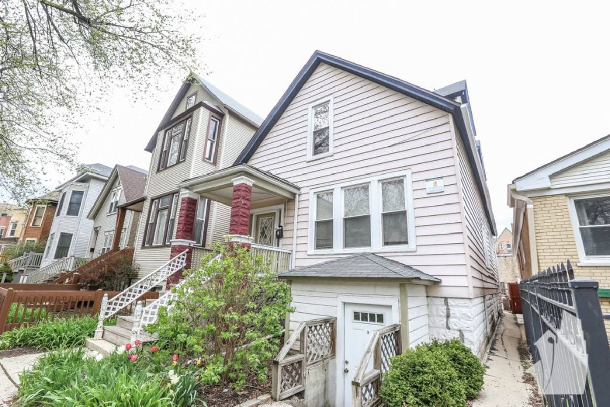 Apartment for rent at 2231 N Sawyer Ave #G, Chicago, IL 60647