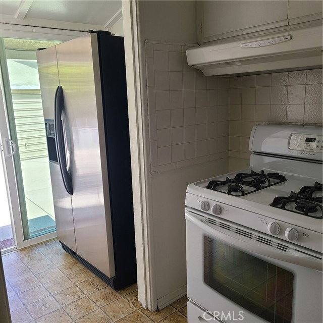 10421 Margate St, North Hollywood, CA 91601 - House for Rent - Image 4