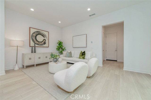 185 Yugen, Irvine, CA 92618 - Condo for Rent - Image 6