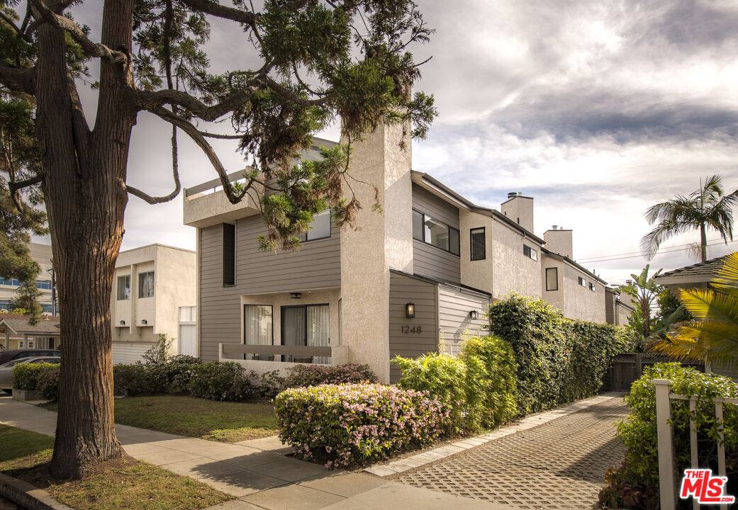 1248 23rd St #1, Santa Monica, CA 90404 - Townhouse for Rent