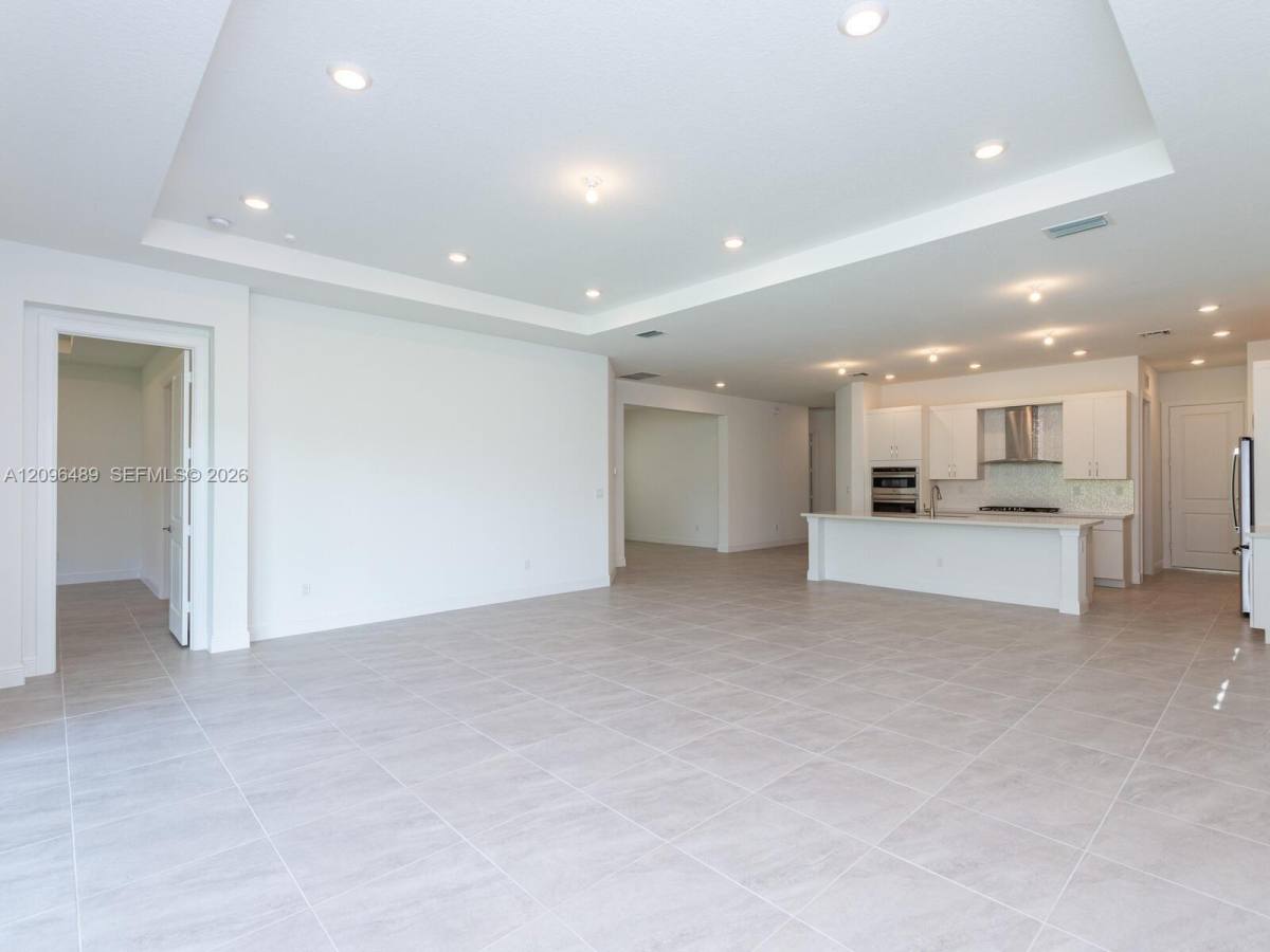 12280 N Baypoint Circle, Pompano Beach, FL 33076 - House for Rent - Image 8