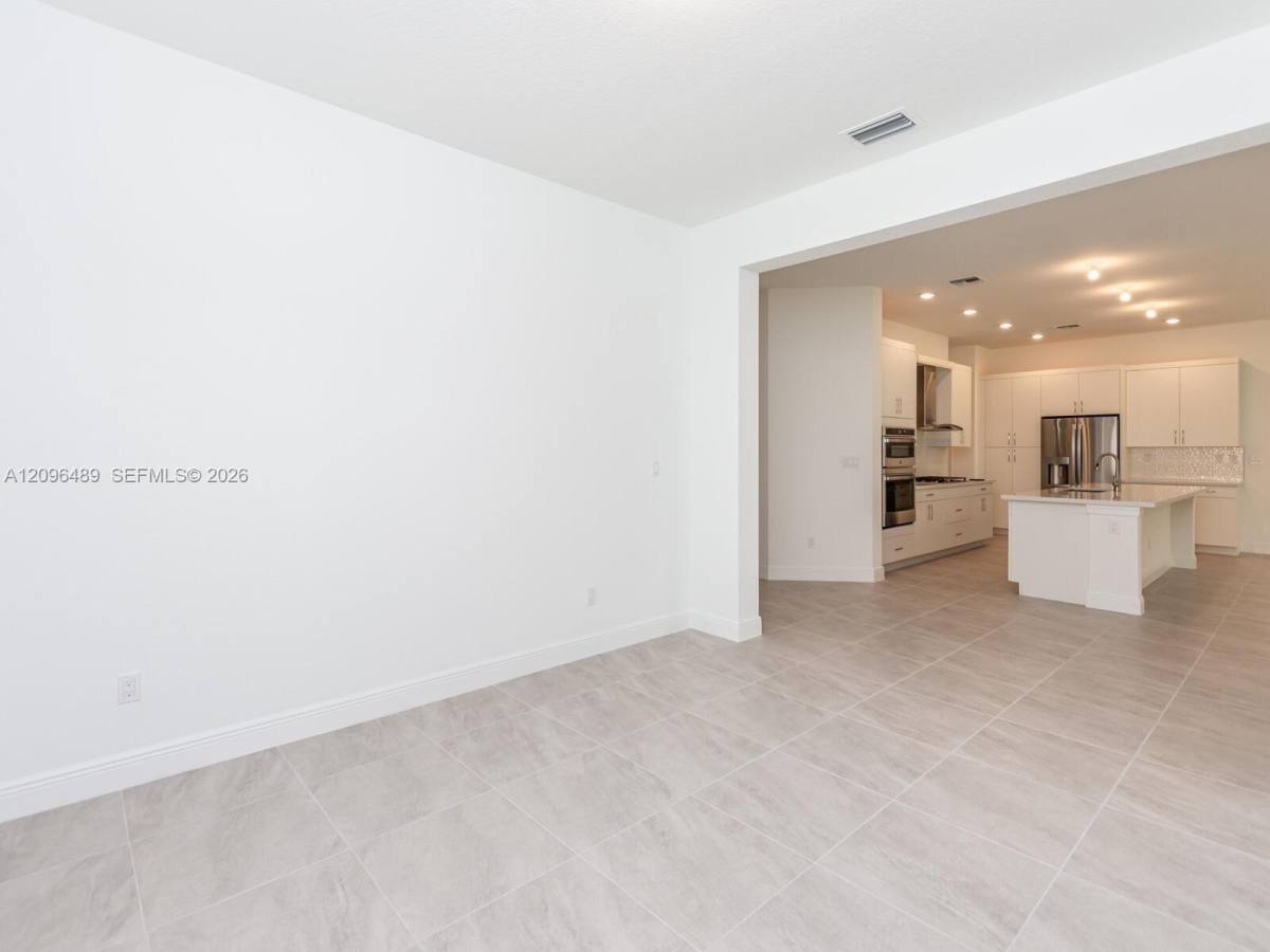 12280 N Baypoint Circle, Pompano Beach, FL 33076 - House for Rent - Image 5