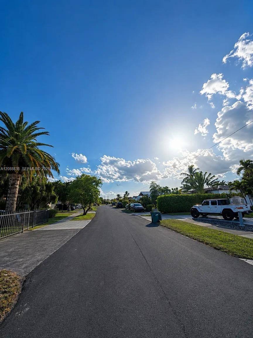 8260 SW 27th Terrace, Miami, FL 33155 - House for Rent - Image 5