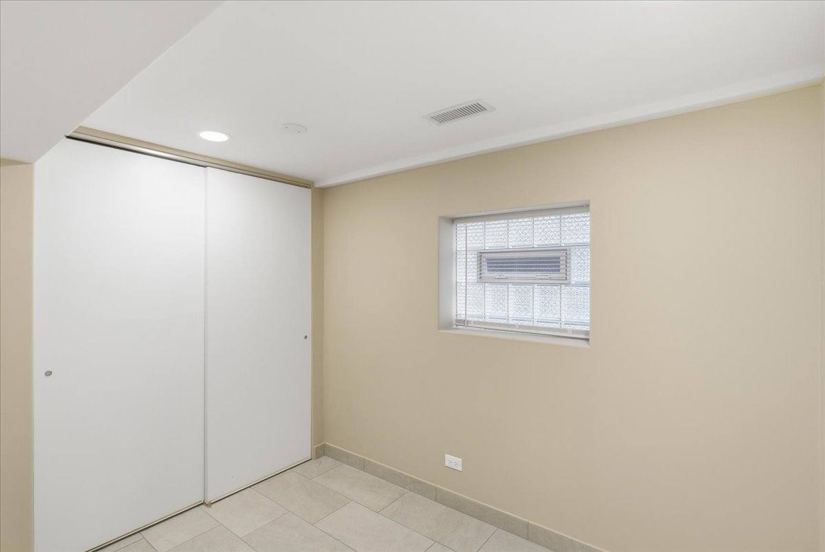 2939 N Hamlin Ave #1, Chicago, IL 60618 - Apartment for Rent - Image 8