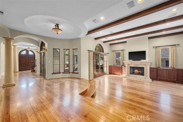 649 11th St, Manhattan Beach, CA 90266 - House for Rent - Image 2