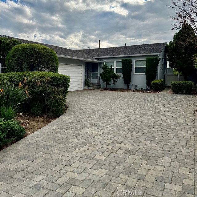 2701 Jolley Dr, Burbank, CA 91504 - House for Rent - Image 2