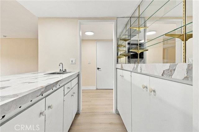 5330 Lindley Ave #305, Encino, CA 91316 - House for Rent - Image 7