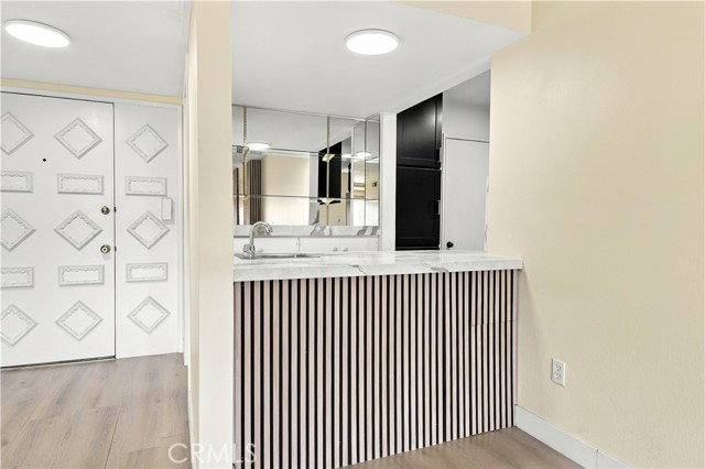 5330 Lindley Ave #305, Encino, CA 91316 - House for Rent - Image 6