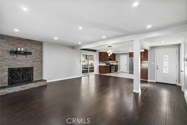 8529 Eatough Ave, Canoga Park, CA 91304 - House for Rent - Image 5
