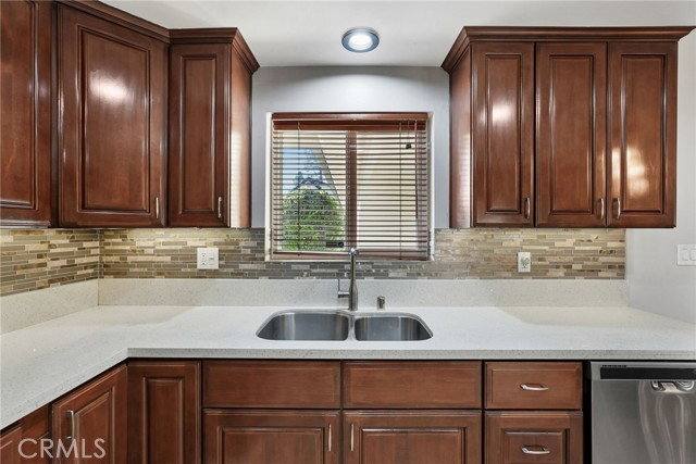 8529 Eatough Ave, Canoga Park, CA 91304 - House for Rent - Image 3