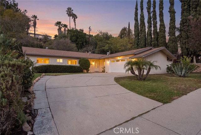 8529 Eatough Ave, Canoga Park, CA 91304 - House for Rent - Image 1