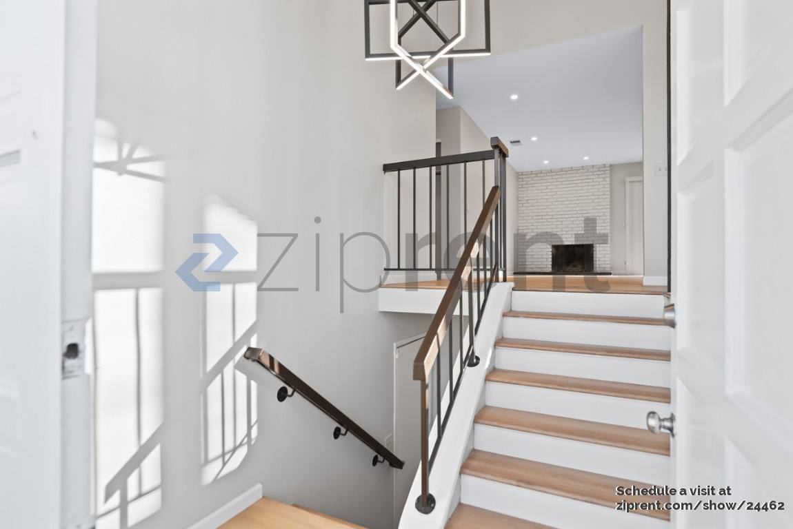 696 River View Dr, San Jose, CA 95111 - House for Rent - Image 4