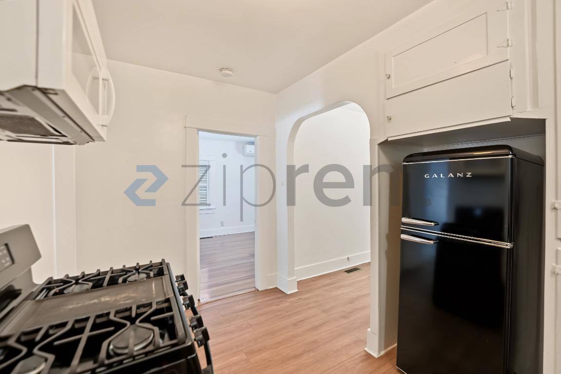 732 Solano Ave, Los Angeles, CA 90012 - House for Rent - Image 7