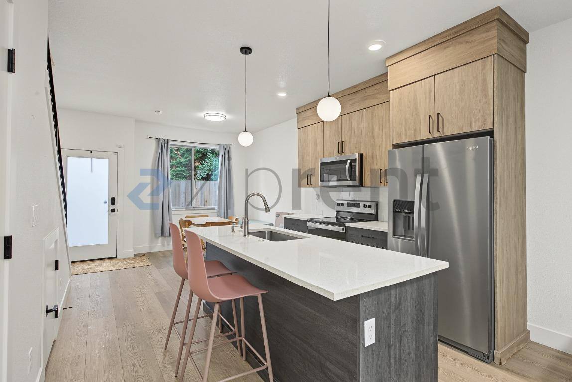 1211 N Winchell St, Portland, OR 97217 - Townhouse for Rent - Image 6