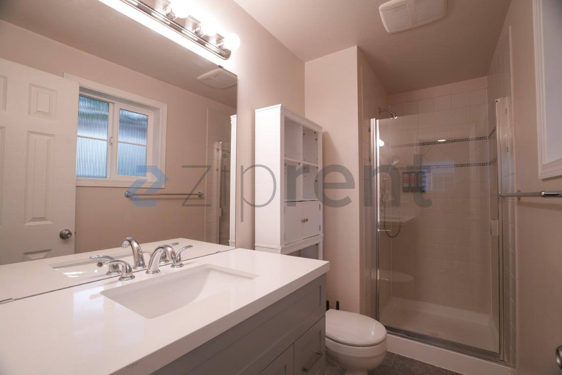8520 Nesbit Ave N, Seattle, WA 98103 - House for Rent - Image 7