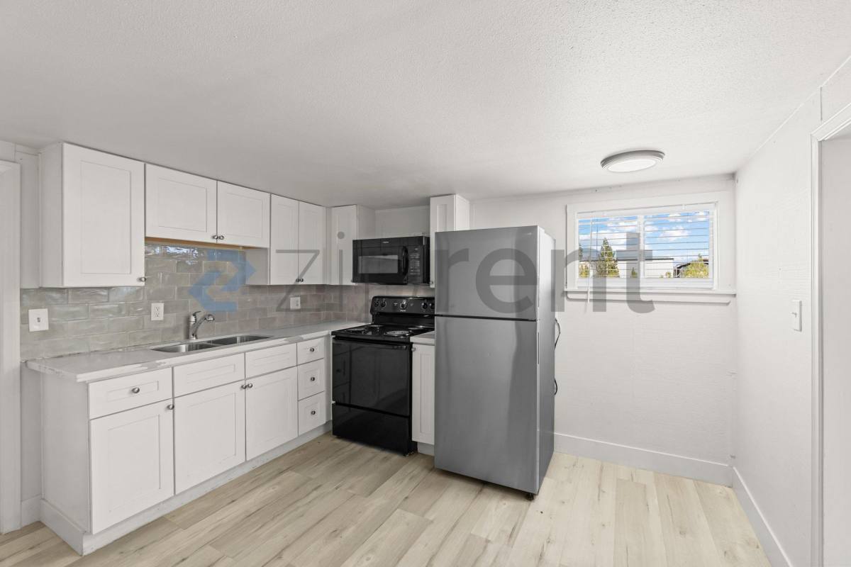 1610 W Donner St, Pahrump, NV 89048 - Condo for Rent - Image 7