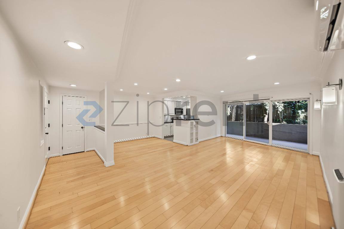 11646 Chenault St #9, Los Angeles, CA 90049 - Apartment for Rent - Image 8