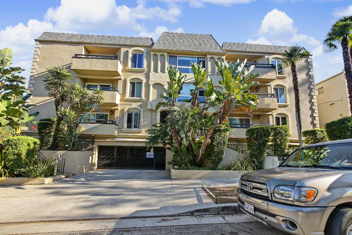 11646 Chenault St #9, Los Angeles, CA 90049 - Apartment for Rent - Image 1