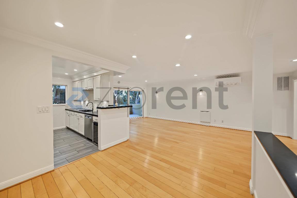 11646 Chenault St #9, Los Angeles, CA 90049 - Apartment for Rent - Image 10