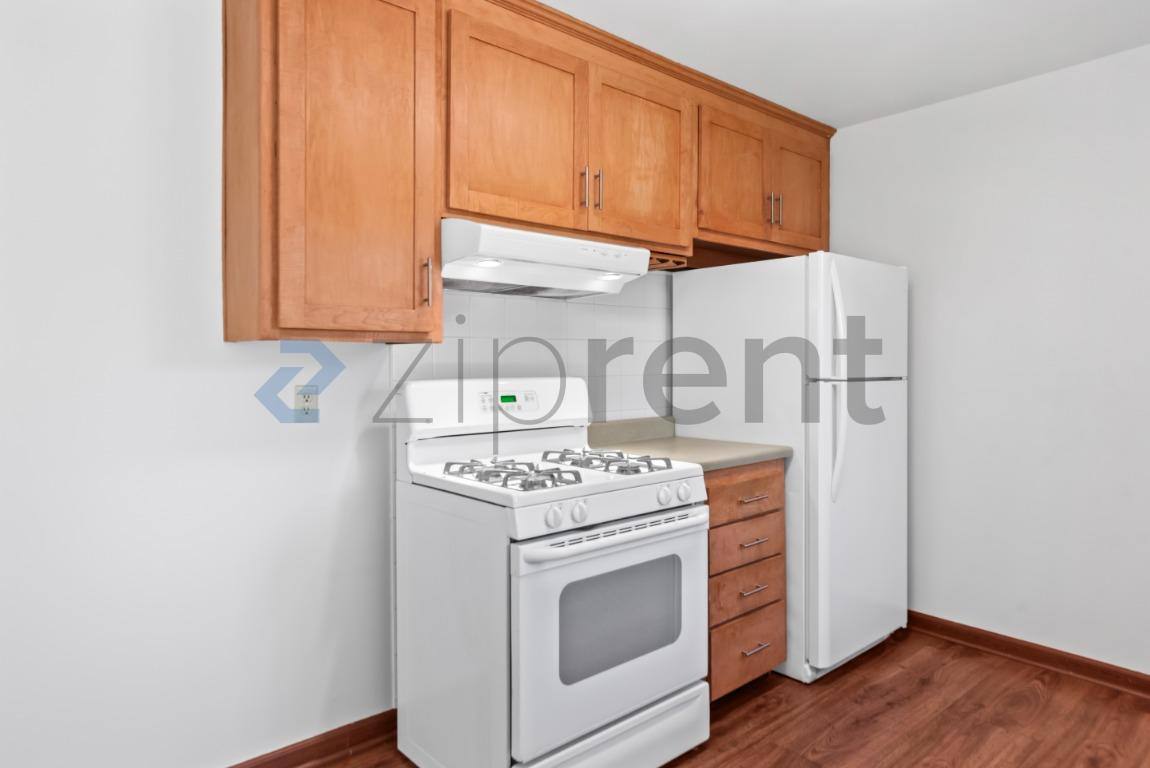 894 Hazelnut Court, Sunnyvale, CA 94087 - House for Rent - Image 10