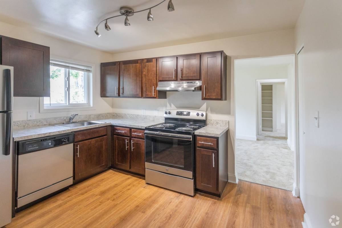 Fountainview, 3638 Fords Lane #D, Baltimore, MD 21215 - Apartment for Rent - Image 4