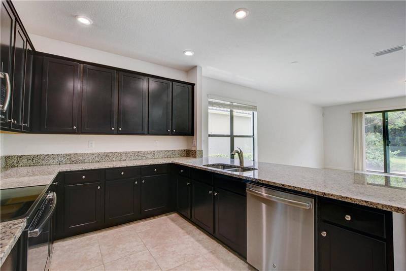 8979 Gulf Run Way, Lake Worth, FL 33467 - House for Rent - Image 6