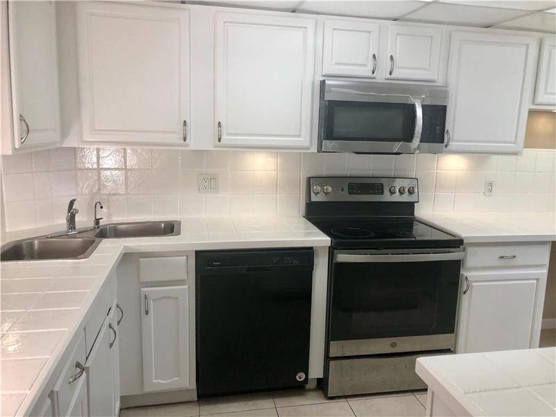 2029 N Ocean Blvd #111, Fort Lauderdale, FL 33305 - Condo for Rent